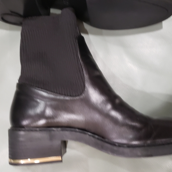 BRAND NEW W TAGS  ZARA ANKLE BOOTS - Picture 9 of 13